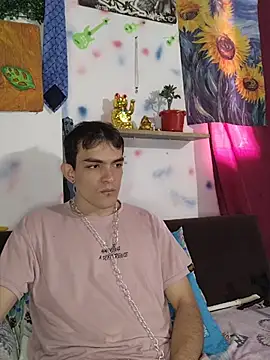 Maykiinn online show from May 19, 2:23 pm