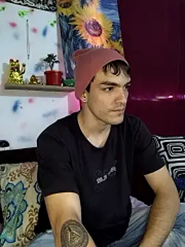 Maykiinn online show from May 21, 1:59 pm
