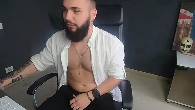 OscarWillss online show from July 28, 4:53 am