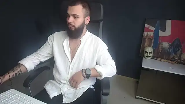 OscarWillss online show from July 9, 4:27 am