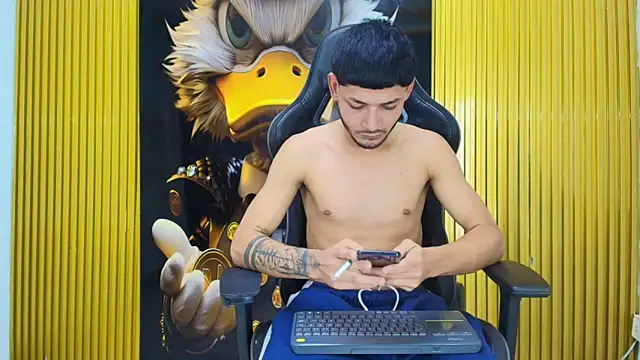 Sexy Boy203 online show from May 25, 11:33 pm