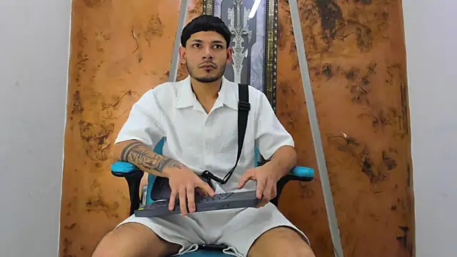 Sexy Boy203 online show from May 27, 8:28 pm