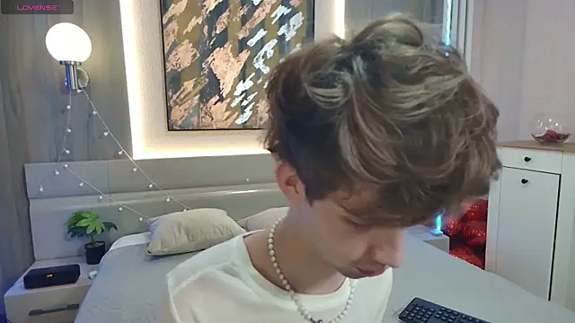 Bimbo boy  online show from July 21, 3:58 pm