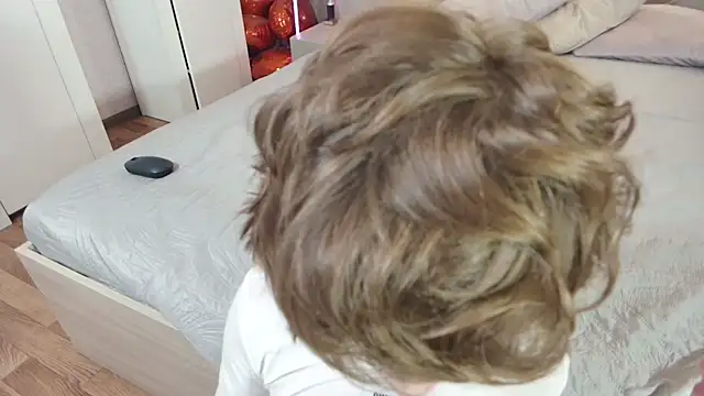 Bimbo boy  online show from August 1, 4:28 pm