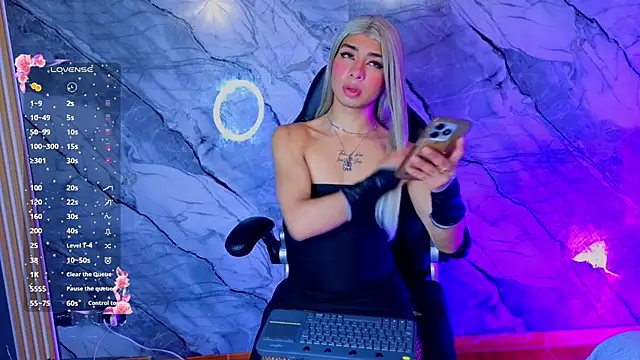 lily dark   online show from July 10, 4:38 am