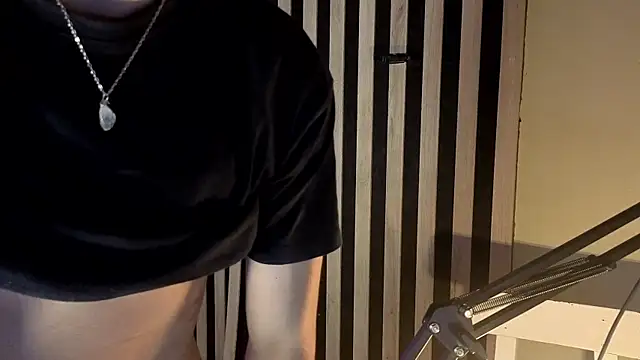 MikeVoss  online show from July 15, 7:42 pm