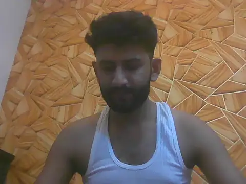 yoursunny001 online show from May 18, 4:40 am