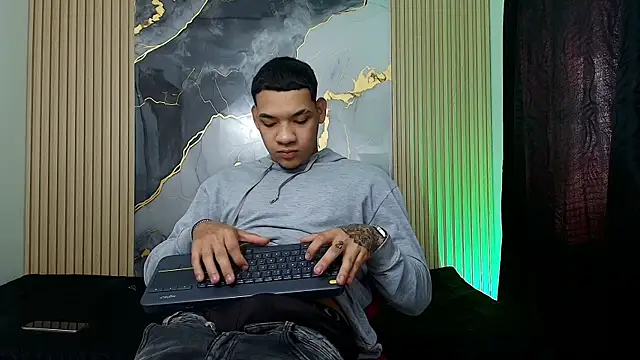 bick jhonn online show from July 28, 8:01 pm