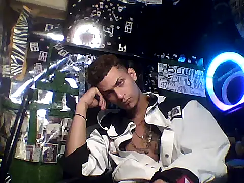 crisrunner2026 online show from May 29, 4:00 am
