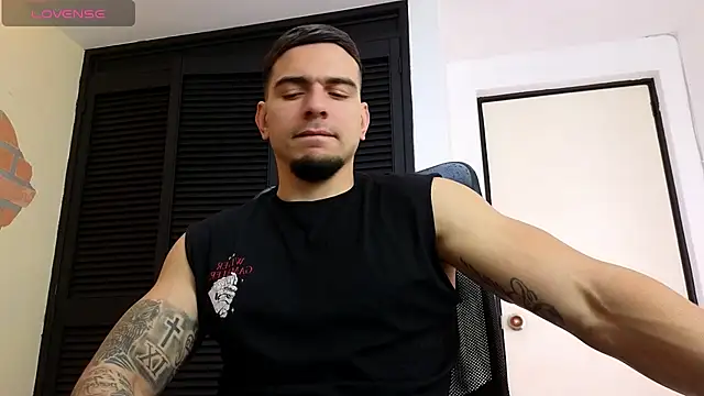 Josh miller01 online show from July 10, 1:47 pm