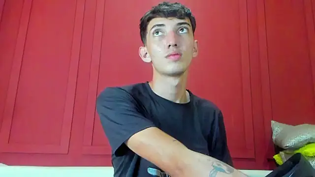 MichaelVasquex online show from June 23, 4:54 pm