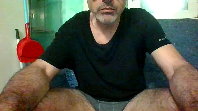 Snake2109m online show from May 14, 7:45 pm