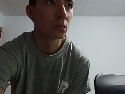 Dan Hottie online show from June 1, 7:25 pm