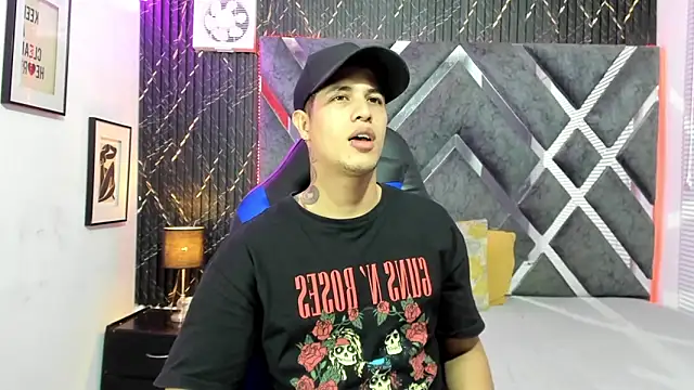 dominic connor online show from June 15, 3:31 am