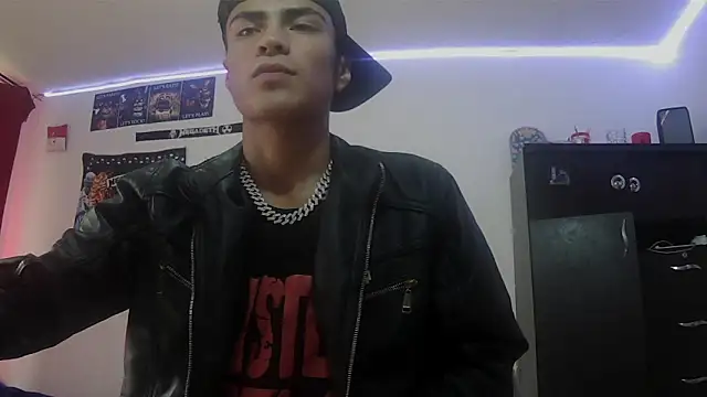 Fenix hardcock online show from May 21, 12:42 pm