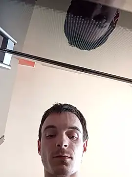 thomsnapchaud online show from July 18, 9:36 am