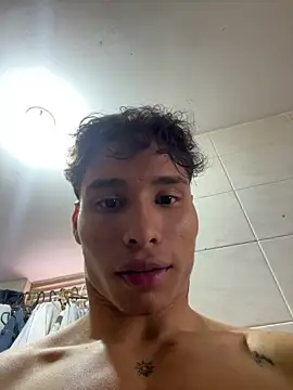 NelModel1 online show from May 31, 6:09 pm