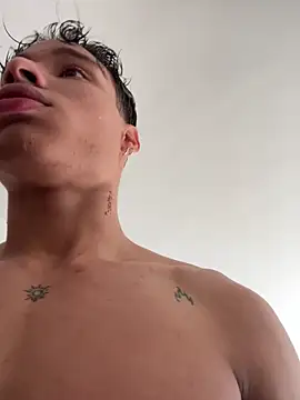NelModel1 online show from June 6, 2:34 pm