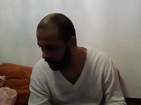 Carlos02145 online show from July 25, 2:52 am