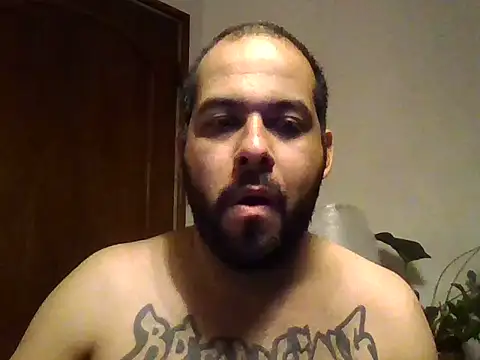 Carlos02145 online show from July 8, 2:04 am