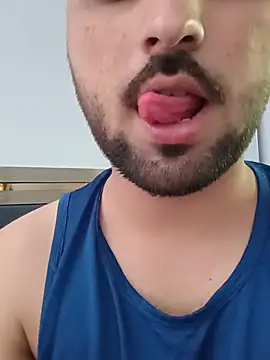 smrtboy01010 online show from August 6, 8:42 am