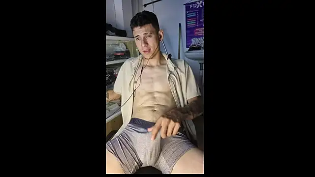 tom latin online show from August 5, 3:11 am