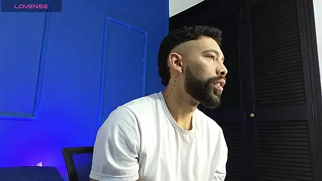 Blade millerr online show from June 11, 12:36 pm