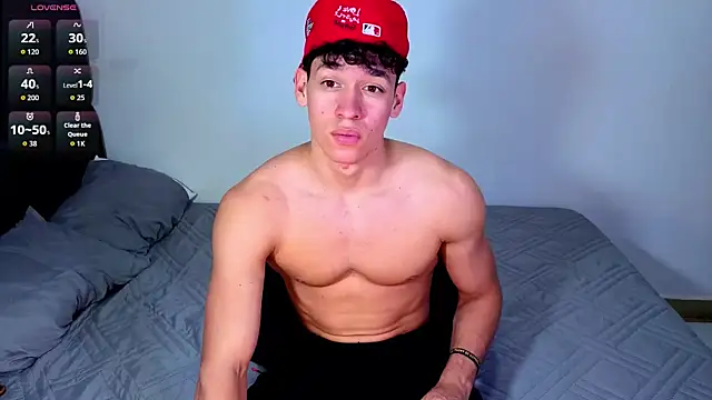 Luke Muscle online show from July 18, 1:12 am