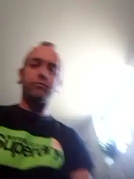 Andydtg1985 online show from June 18, 6:59 am