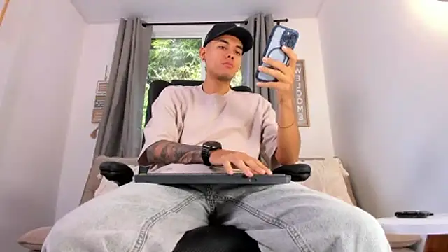 NickCopeer  online show from June 9, 12:29 pm