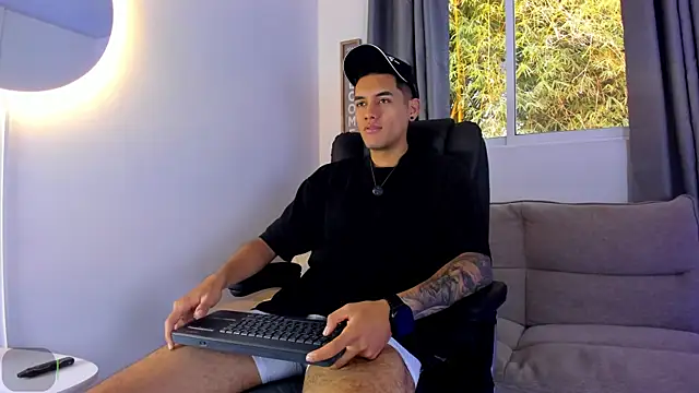 NickCopeer  online show from July 20, 12:40 pm