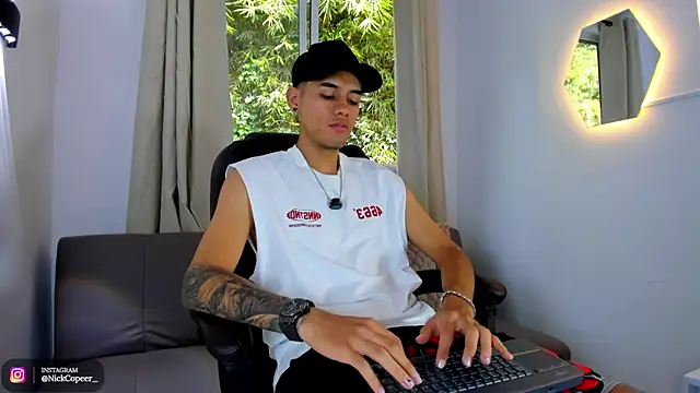 NickCopeer  online show from July 31, 12:59 pm