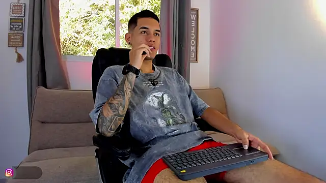 NickCopeer  online show from July 28, 12:59 pm