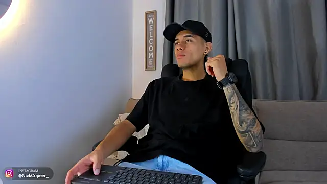 NickCopeer  online show from August 6, 12:55 pm