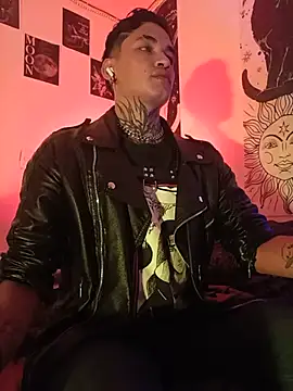 AlecBanne  online show from July 14, 2:05 am