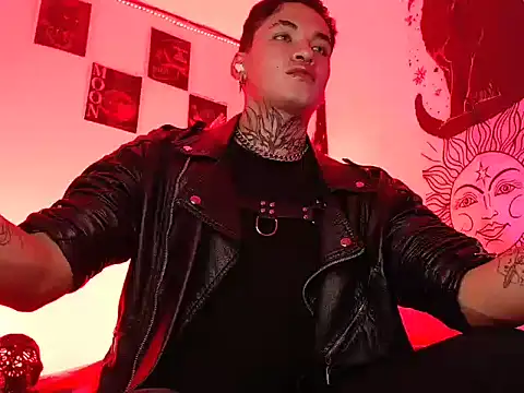 AlecBanne  online show from July 26, 9:23 pm