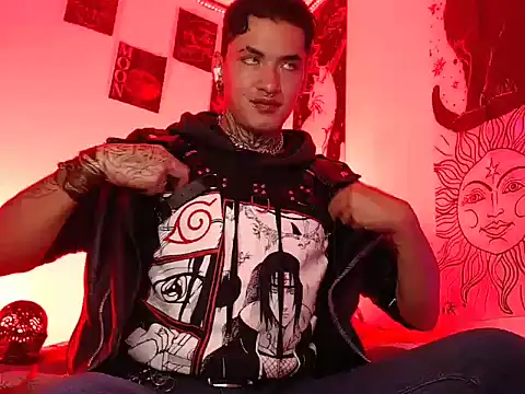 AlecBanne  online show from July 27, 9:33 pm