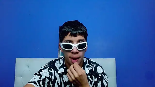 jl brayan12 online show from June 4, 6:47 pm