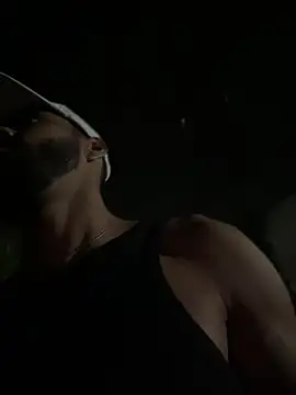 bigblack0111 online show from June 24, 3:53 am