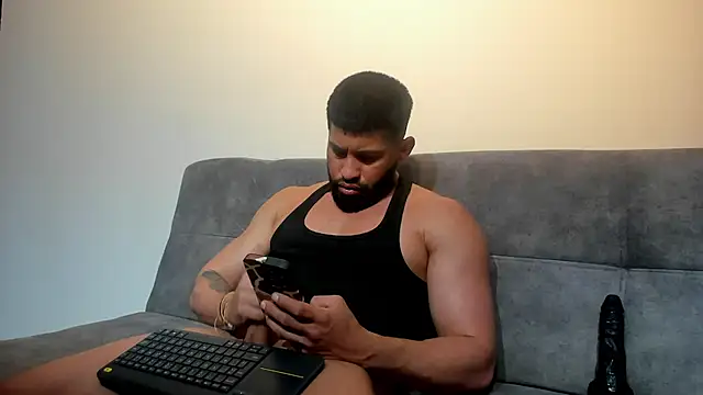 RikyAaron online show from July 23, 1:58 am