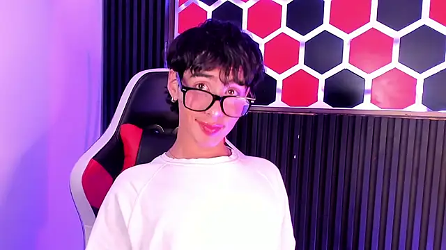 SantyFoxxs online show from June 5, 4:06 am