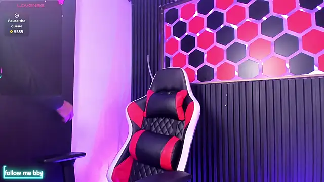SantyFoxxs online show from July 22, 3:31 am