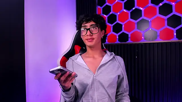 SantyFoxxs online show from July 21, 3:30 am