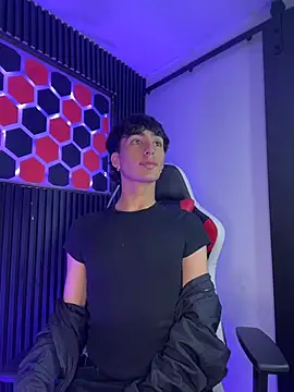SantyFoxxs online show from June 4, 3:56 am