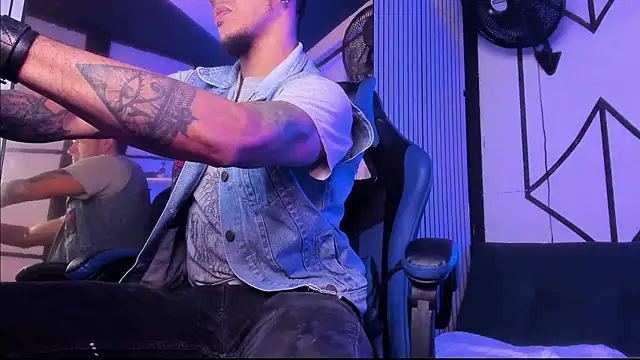 AntonyEvans online show from July 22, 4:37 am