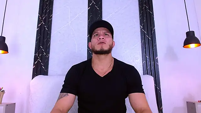 Maximiliano Stronge online show from June 11, 7:12 pm