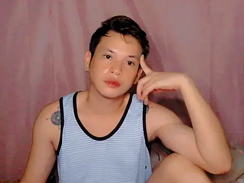 george4u8899 online show from July 11, 2:46 am