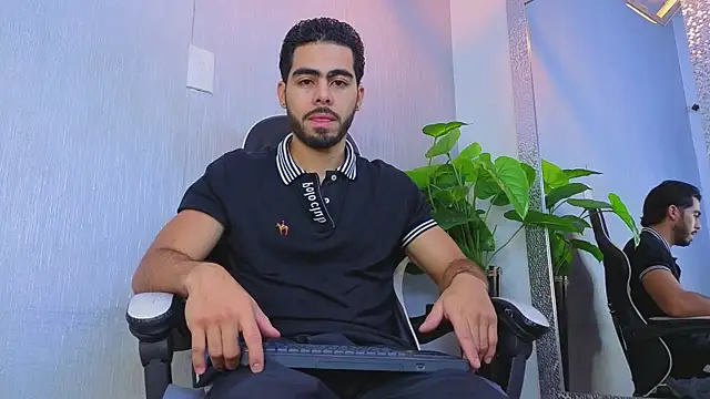 Jadiel Stone online show from July 29, 12:04 pm