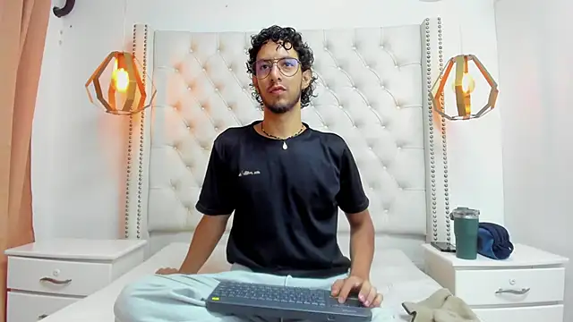 LEO SANZ66 online show from June 13, 12:36 pm