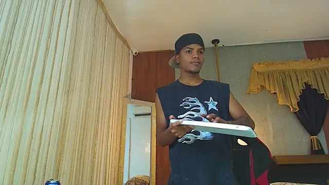 artur collins  online show from June 14, 2:24 am